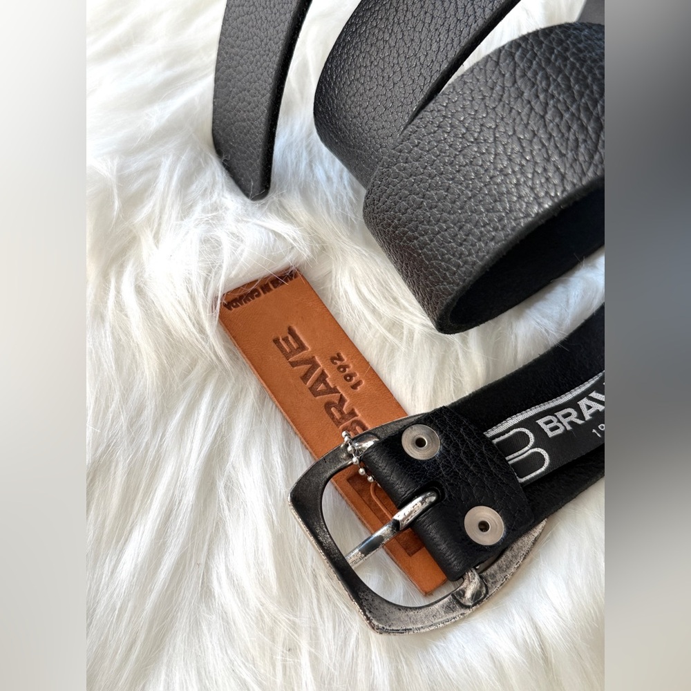🇨🇦 Brave Leather Collection - Black Silver - Picture 9 of 15